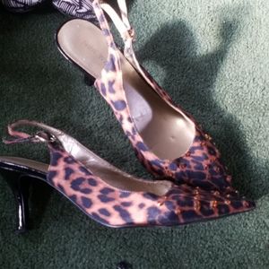 Nine west heeled pumps